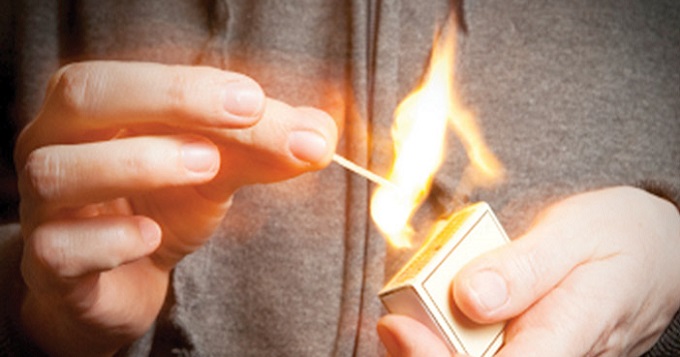 Girl (5) sets self ablaze