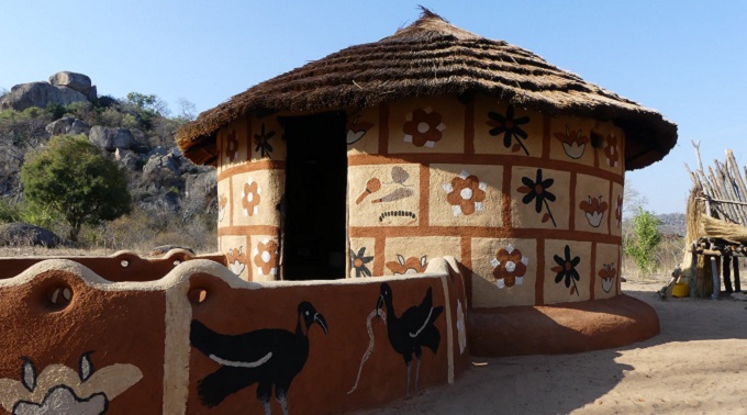 Creative painting of homes for competition