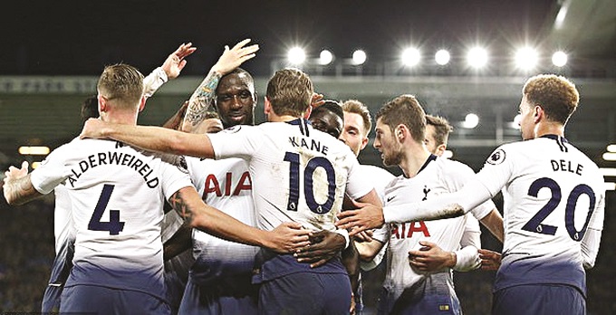 It’s now 3-horse title race