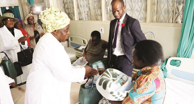First Lady surprises Mpilo Hospital authorities