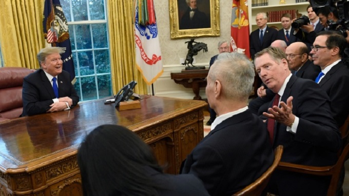 Trump extends China tariff deadline
