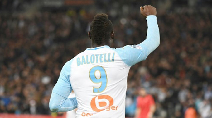 Balotelli celebration leaves ex-Nice teammates seething