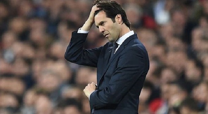 Loss puts Solari under fire