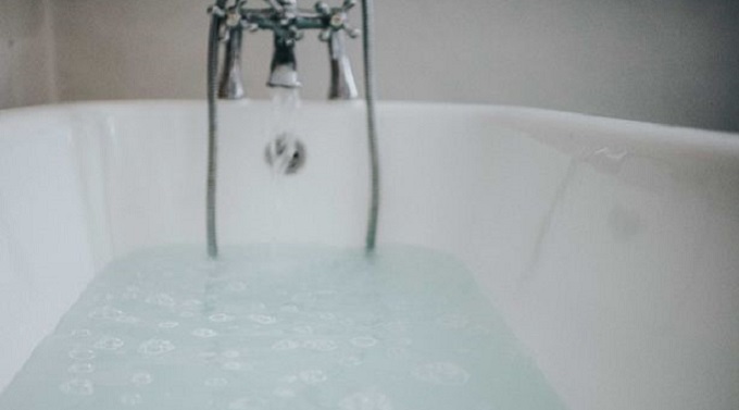 UPDATED: Man drowns in bathtub