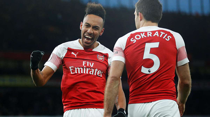 Arsenal inflict Ole first EPL defeat