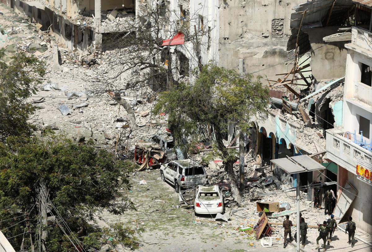 Battle rages after Mogadishu hotel attack