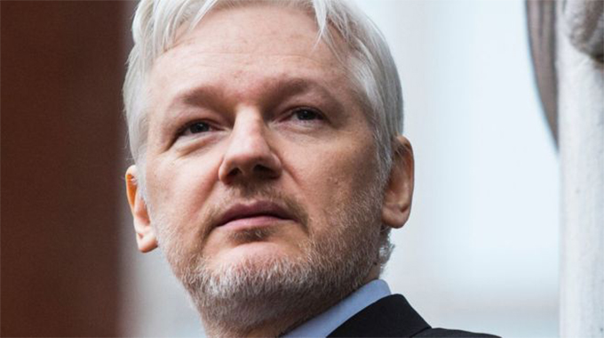 Ecuador defends decision to withdraw Assange asylum status