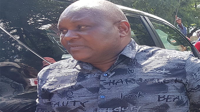 Matutu Tears into MDC Alliance leaders