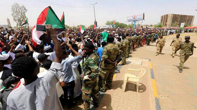 Sudan army removes leader, rejects al-Bashir extradition