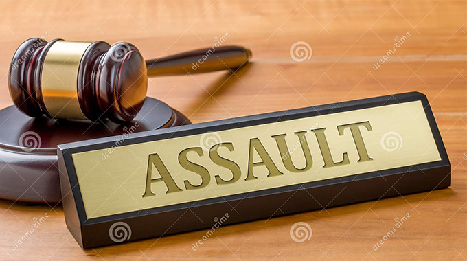 Man stabbed on armpit during beer drink