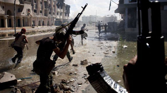 Libya clashes resume with 35 dead, thousands displaced