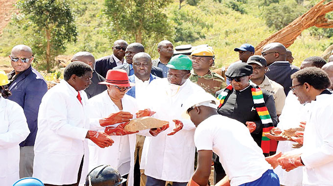 Unity trumps politics..Cyclone disaster brings rivals together