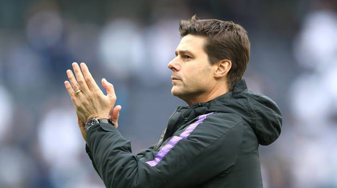 Tottenham boss Pochettino avoids touchline ban