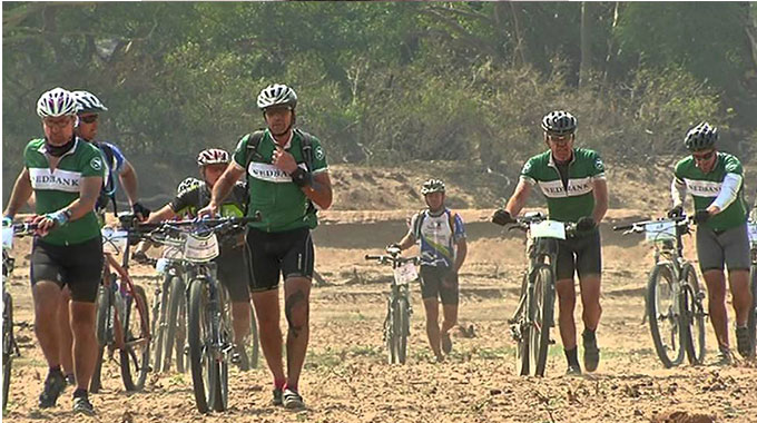 Tour de Tuli expedition underway