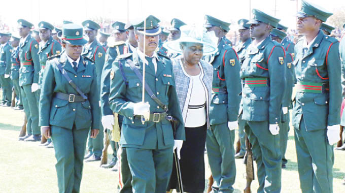 Thousands converge for Defence Forces Day
