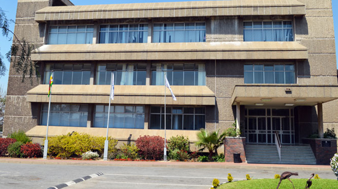 Power shortage hits Fidelity