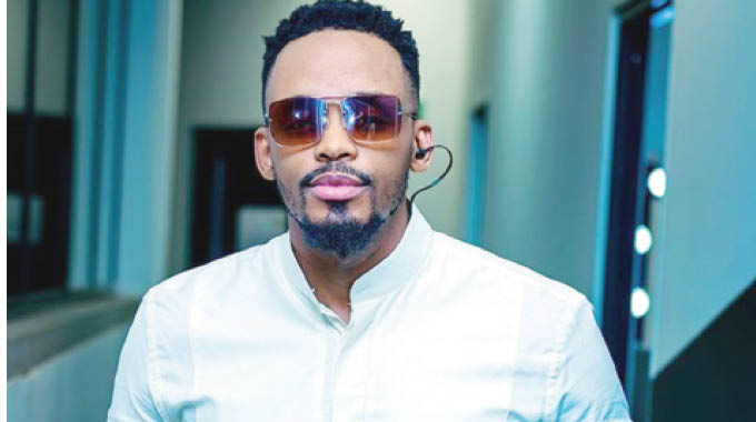 Singer celebrates decade with double disc