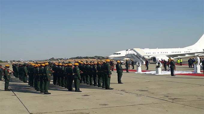 BREAKING: Mugabe’s body arrives in Harare