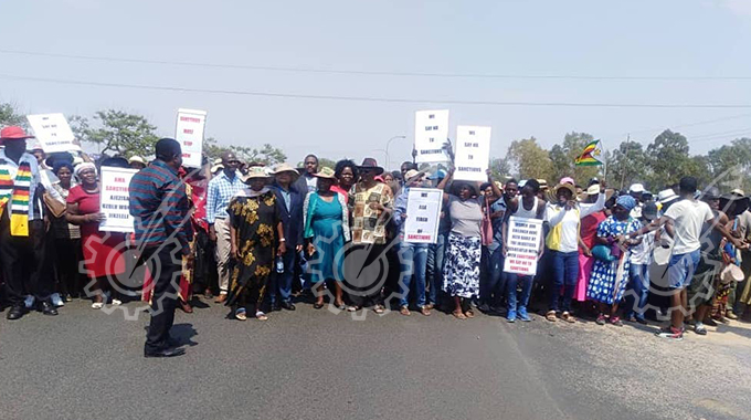 LIVE: ZIMBABWEANS MARCH AGAINST SANCTIONS