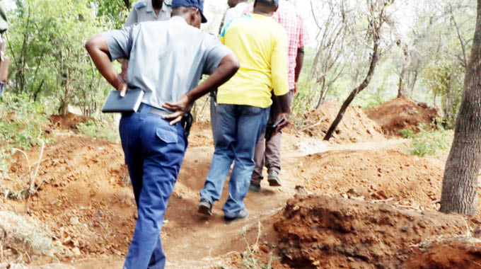 GOLD WAR KILLING Filabusi panners stone rival to death over stolen gold ore