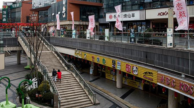Holiday ends but workers stay home as China battles Coronavirus