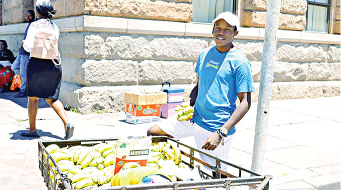 Banana vendor sells big through Twitter