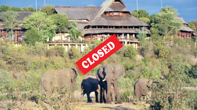 Vic Falls hotels shut down