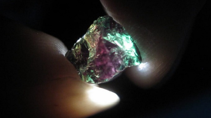 Govt liberalises gemstone trading
