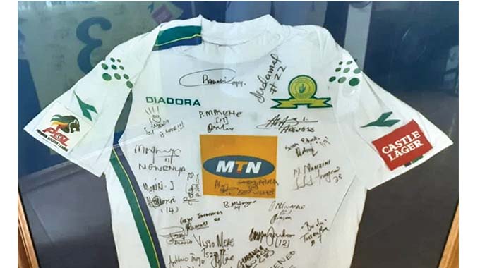 Bidder underwrites auction of Nyandoro memorabilia
