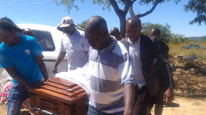 Veteran journalist Mswazie buried