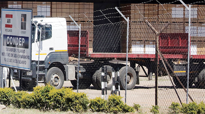 Armed robbers raid Zimra, steal bronco