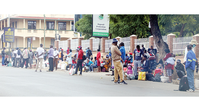 Inter-city travellers violate lockdown