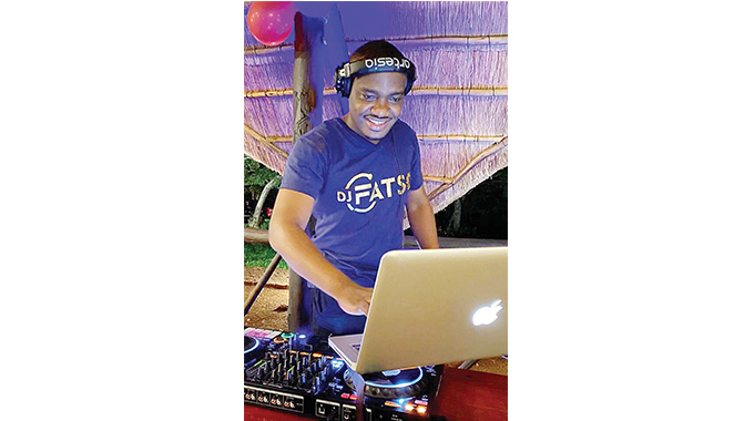 Zim Disc Jockeys form association