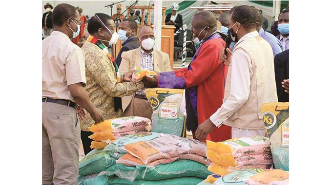 Govt takes agriculture to new level: Tells farmers to boost production and eliminate food imports