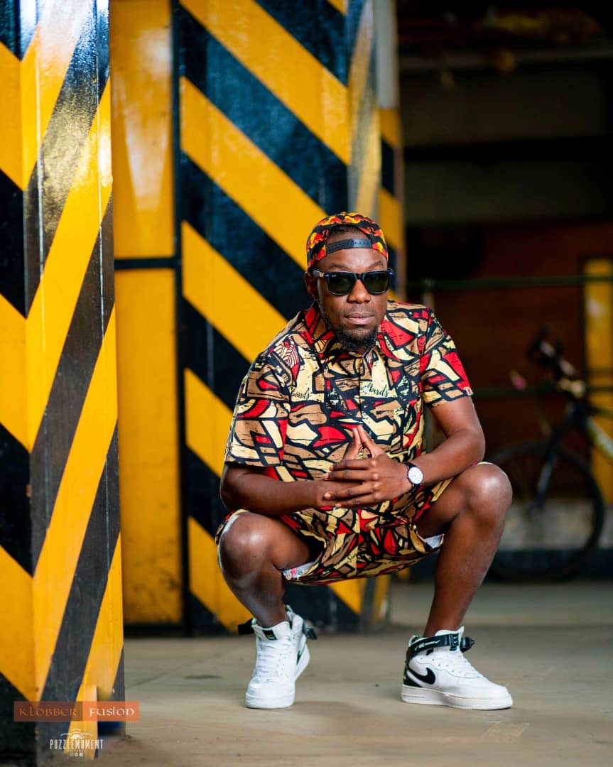 Mzoe 7, Madlela work on youth encouragement song