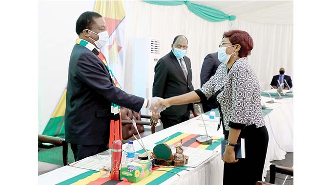 President swears in commisioners
