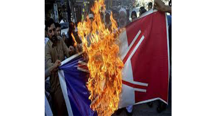 Islamists say Pakistan agrees to French boycott, end protest