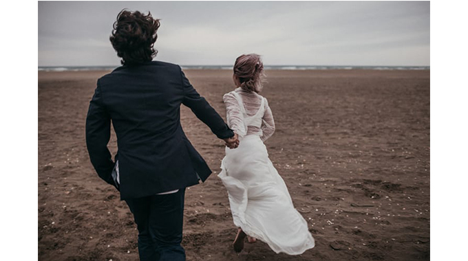 Minor elopes after one month of dating