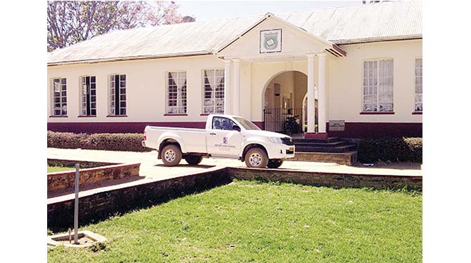 10 Covid-19 cases, Matopo High quarantined