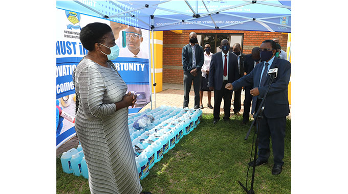 President donates to prisons