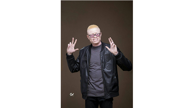 Snowy launches DVD album for Uyisagila Sami