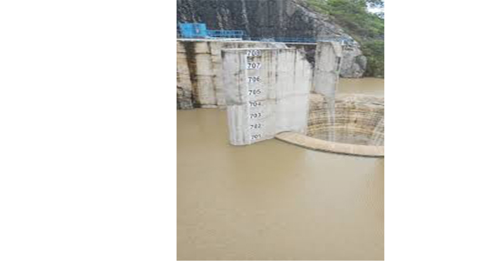 Tugwi-Mukosi in maiden spillage