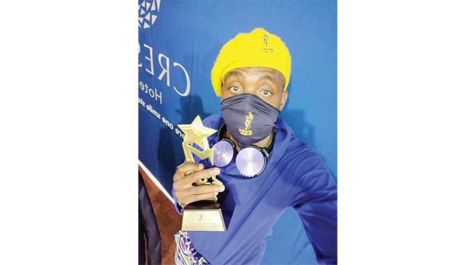 Artistes set tone for Valentine’s Day