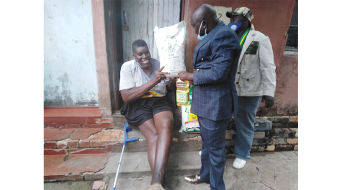 Zanu-PF donates to Big Charlie