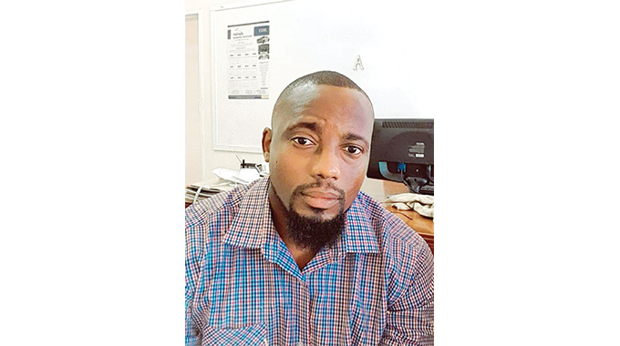 Youth develops digital shopping, WhatsApp-based insurance service