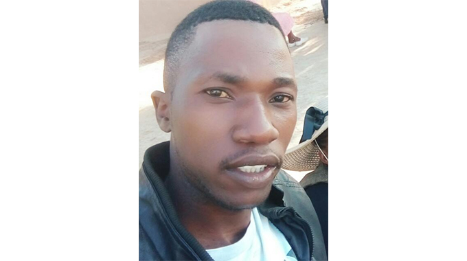 Kombi driver runs over traffic cop at roadblock
