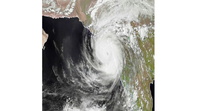 Cyclone batters India amid Covid-19
