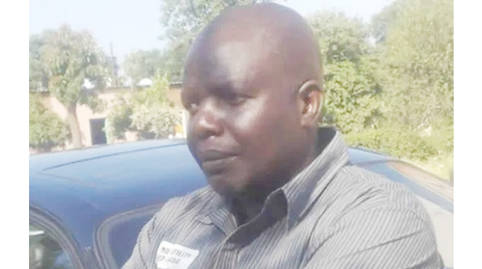 Nyoni hails high school coach