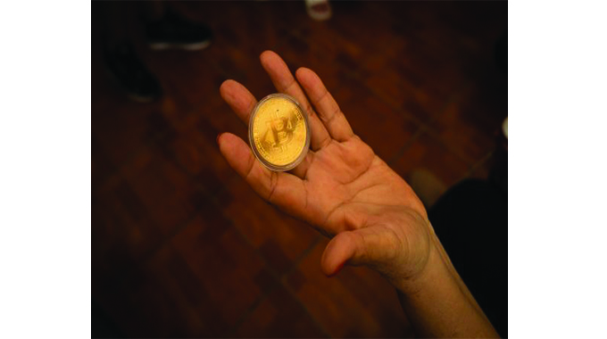 Bitcoin falls through $30 000
