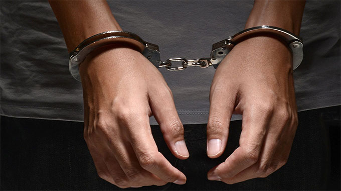 LATEST: Two bribe-soliciting cops apprehended